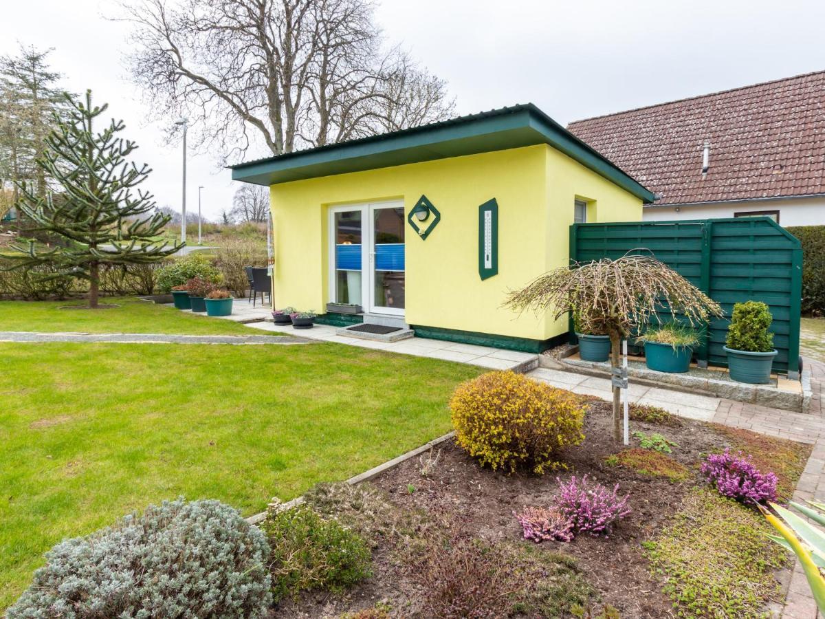 Ferienhaus Smerzinski แบร์เกิน เอาฟ์ รือเจิน ภายนอก รูปภาพ